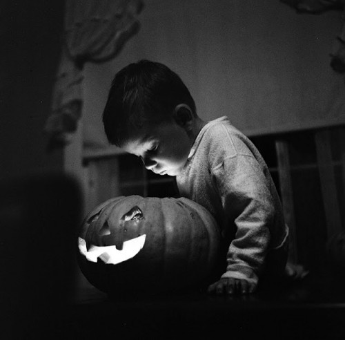 How Kids Used to Celebrate Halloween (7)