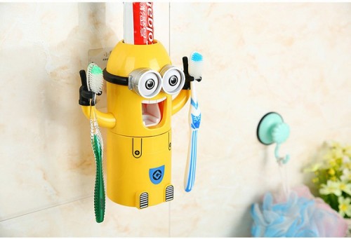 Minions-Automatic-Toothpaste-Dispenser-01